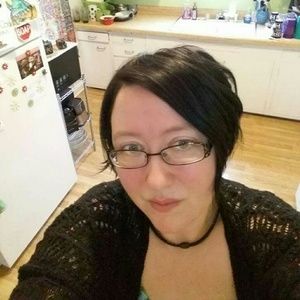 Meet your Posher, Genevieve